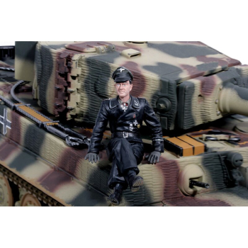 Preview: Militärfiguren 1:16 "Michael Wittmann Hauptsturmführer sitzend"