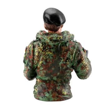 Preview: 1/16 Halbfigur Panzerkommandant Leopard